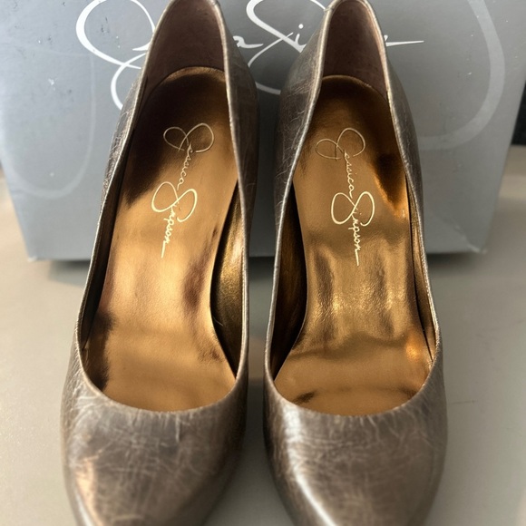 Jessica Simpson Olive Grey Onyx Leather Heels - Picture 2 of 7